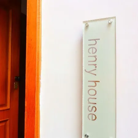 Casa vacanze Estate4home - Henry House *